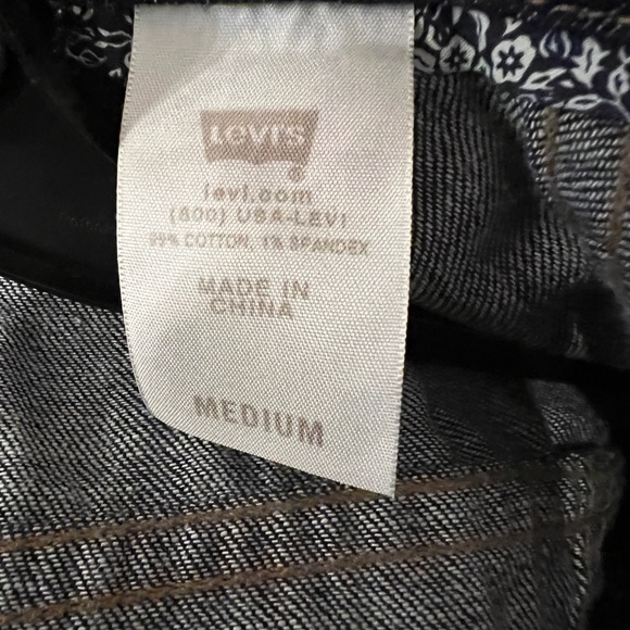 Levi’s Strauss Jean Jacket Size M - Picture 4 of 6